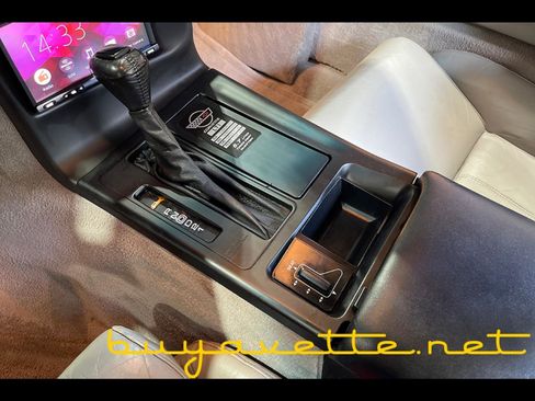 Used 1996 Chevrolet Corvette Coupe image 16