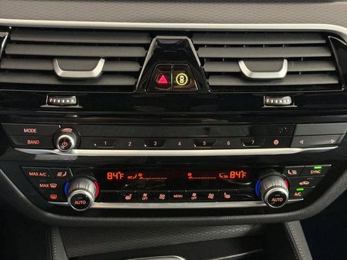 Used 2023 BMW 530e w/ M Sport Package image 20