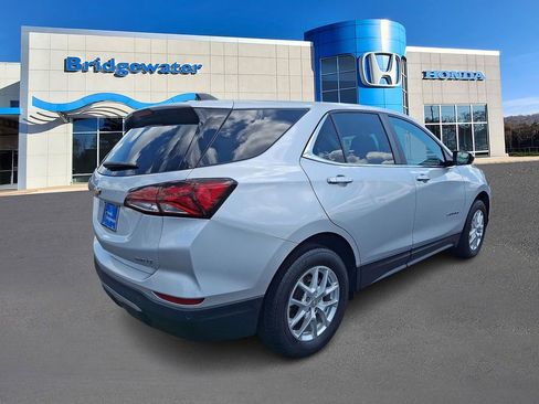 Used 2022 Chevrolet Equinox LT image 6