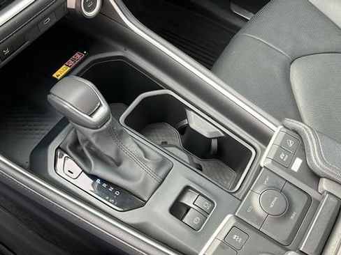 Used 2025 Toyota Grand Highlander AWD Hybrid image 14