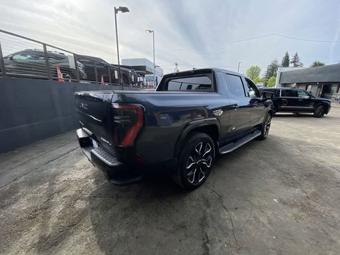 Used 2025 GMC Sierra EV Denali AWD/4WD image 6