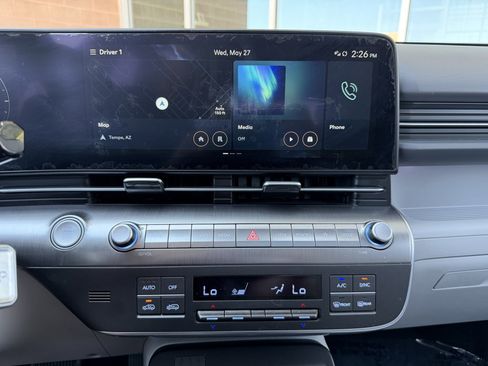 Used 2025 Hyundai Kona Limited FWD image 19