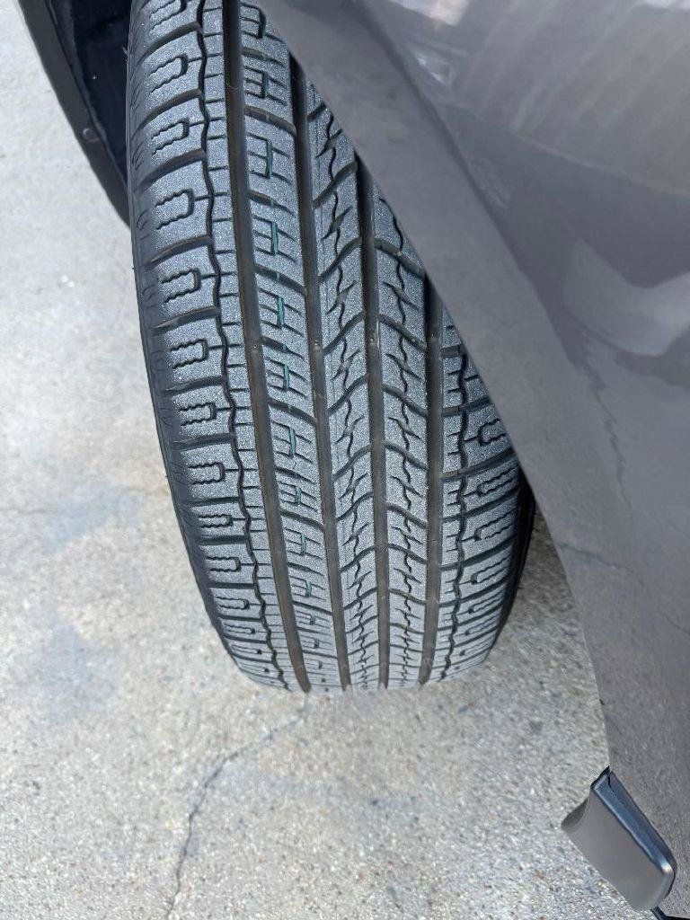 Used 2012 Honda Odyssey EX-L image 19