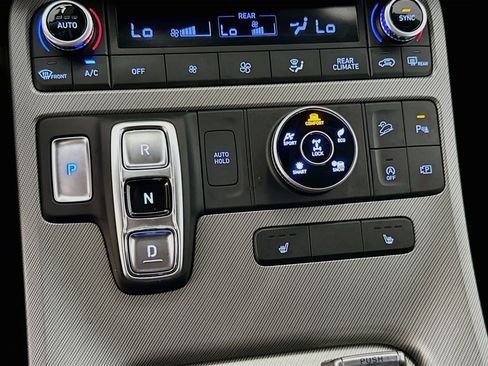 Used 2025 Hyundai Palisade SEL AWD/4WD image 25