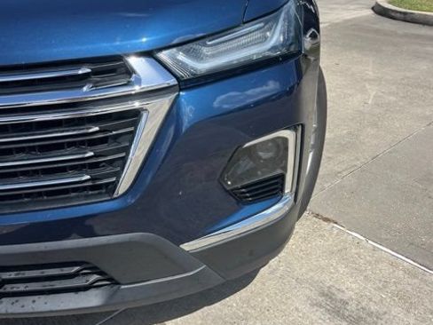 Used 2023 Chevrolet Traverse LT FWD image 11