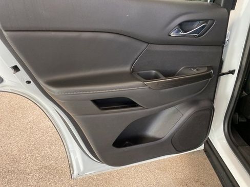 Certified 2021 GMC Acadia SLT image 38