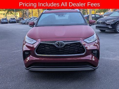 New 2026 Toyota Highlander Platinum AWD/4WD image 10