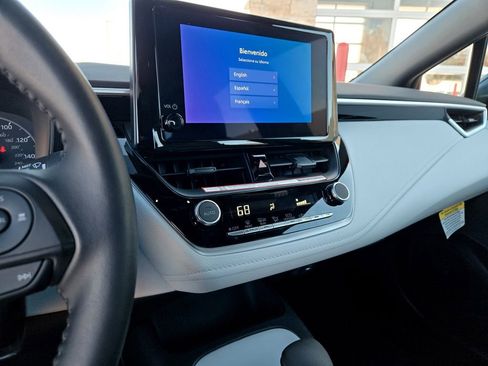 Certified 2025 Toyota Corolla SE image 17