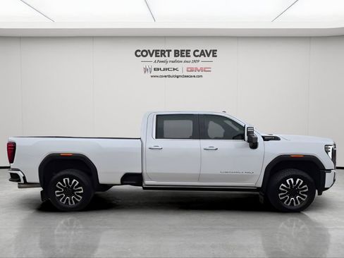 Used 2024 GMC Sierra 2500 Denali Ultimate w/ Max Trailering Package image 11