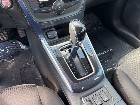 Used 2019 Nissan Sentra SR FWD image 21