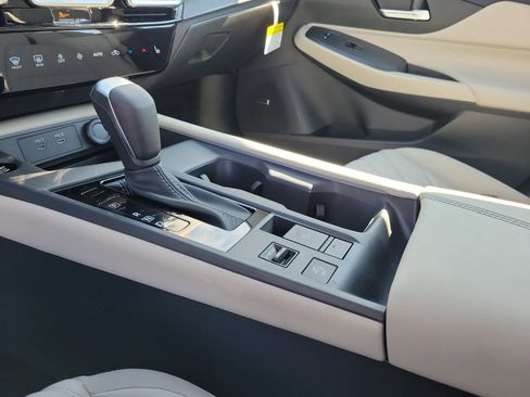 New 2026 Nissan Sentra SL w/ Floor Mat Package FWD image 29