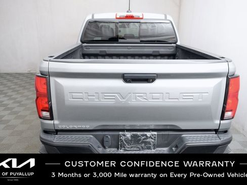 Used 2024 Chevrolet Colorado Z71 w/ Z71 Convenience Package 2 AWD/4WD image 6