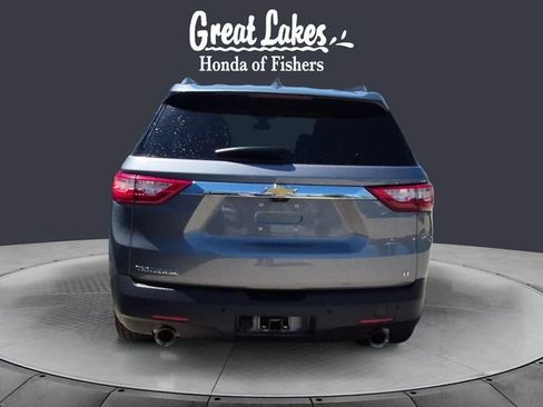 Used 2019 Chevrolet Traverse LT w/ LT Premium Package FWD image 4