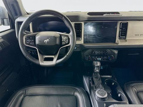 Used 2025 Ford Bronco Outer Banks AWD/4WD image 28