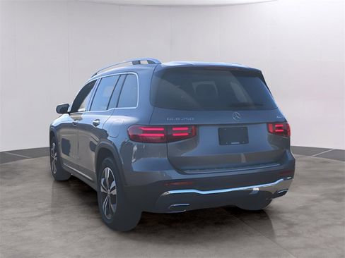 New 2026 Mercedes-Benz GLB 250 4MATIC image 5
