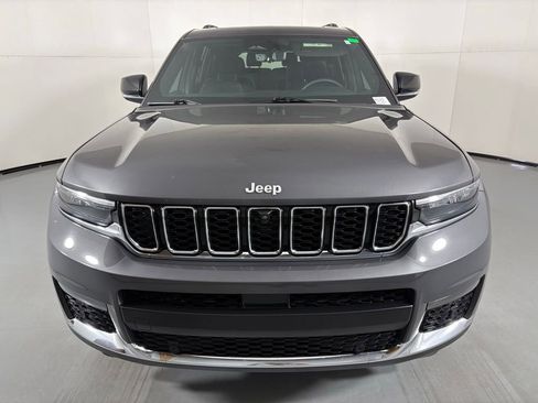 Used 2024 Jeep Grand Cherokee L Limited w/ Luxury Tech Group II AWD/4WD image 3