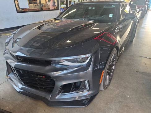 Used 2018 Chevrolet Camaro ZL1 RWD image 27