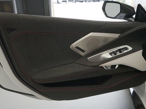 Used 2023 Chevrolet Corvette Stingray Premium Conv w/ Z51 Performance Package RWD image 23