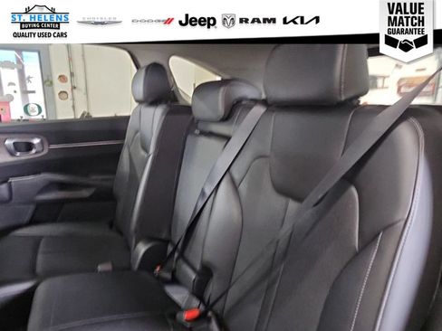 Used 2023 Kia Sorento S w/ Panoramic Sunroof Package AWD/4WD image 36