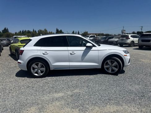 Used 2018 Audi Q5 2.0T Premium AWD/4WD image 3