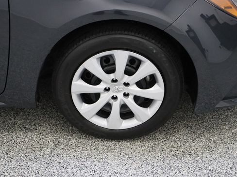 Used 2024 Toyota Corolla LE image 5