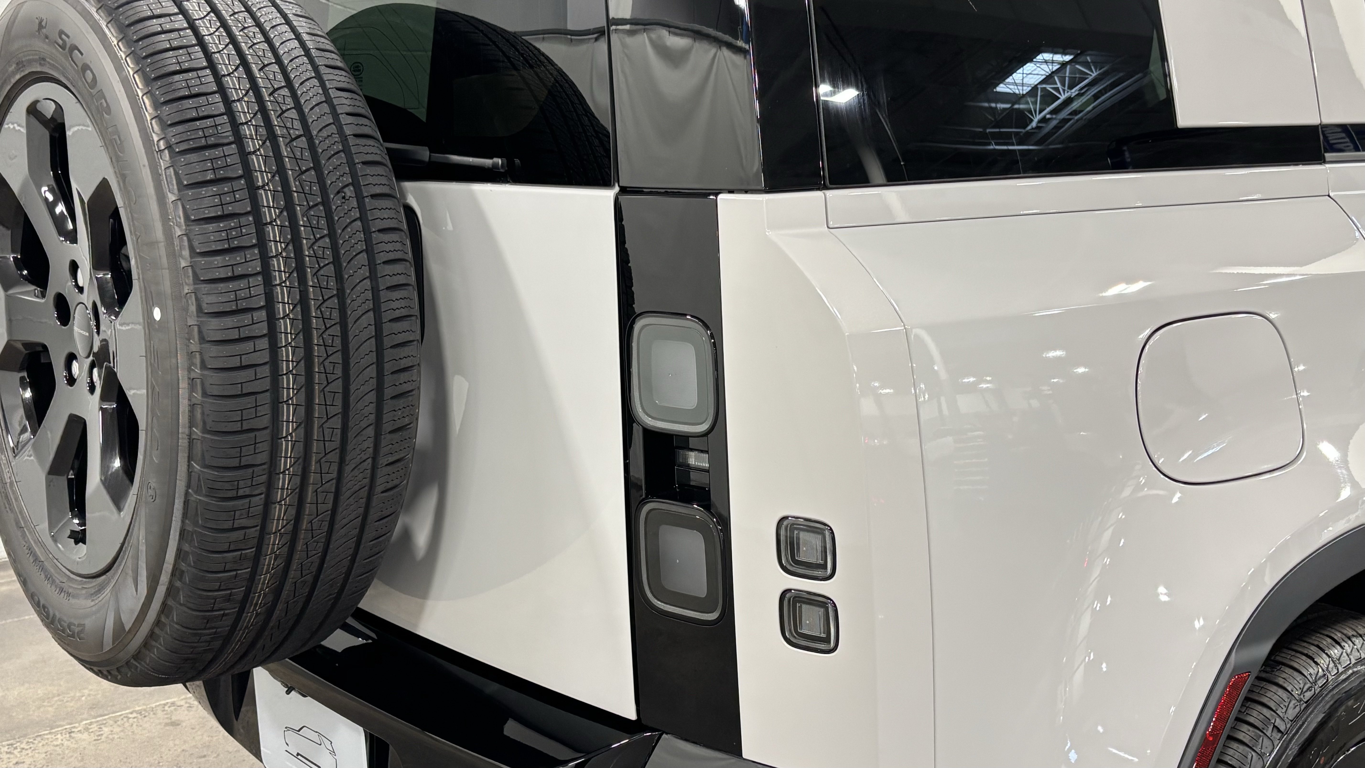 New 2026 Land Rover Defender 110 S AWD/4WD image 18