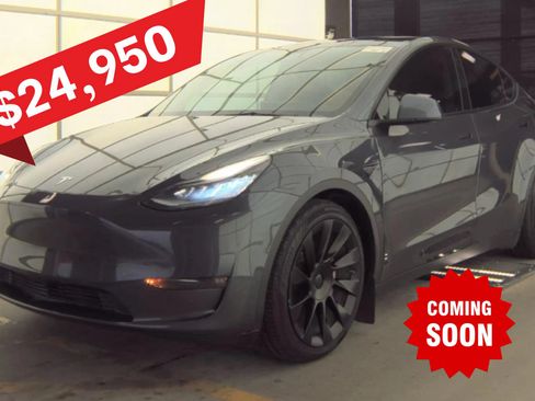 Used 2021 Tesla Model Y Long Range AWD/4WD image 1
