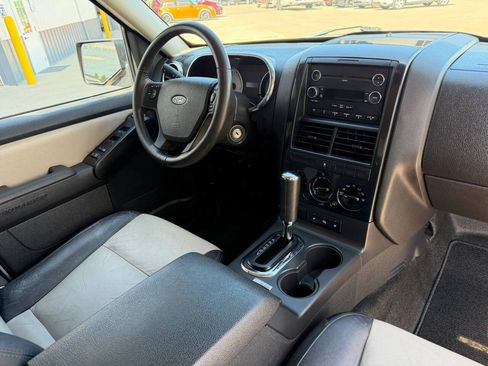 Used 2009 Ford Explorer Sport Trac Limited RWD image 17