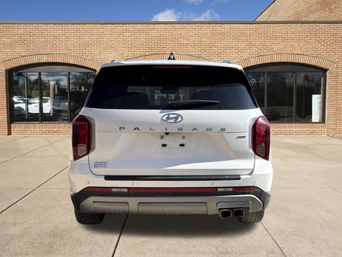 Used 2023 Hyundai Palisade Limited w/ Cargo Package image 4