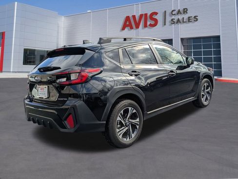 Used 2024 Subaru Crosstrek 2.0i Premium image 6