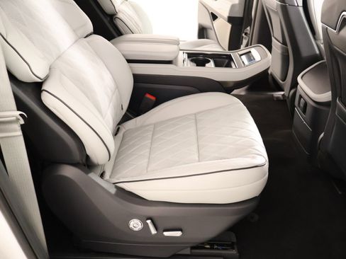 New 2026 Lincoln Navigator L Black Label w/ Black Label Special Edition image 16