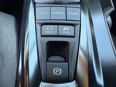 New 2025 Toyota Camry LE image 21