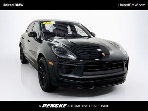 Used 2025 Porsche Macan GTS AWD/4WD image 3