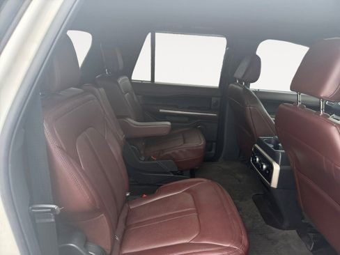 Used 2022 Ford Expedition Max Limited image 13