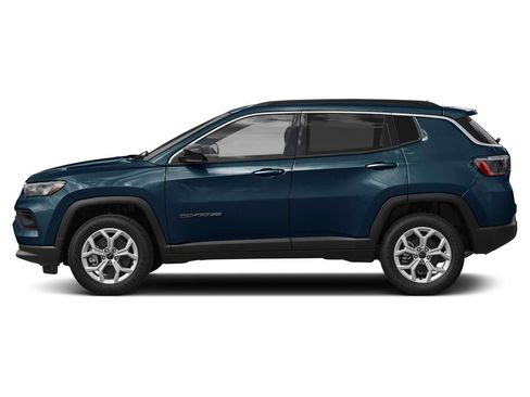 New 2026 Jeep Compass Latitude AWD/4WD image 3