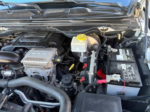 Used 2020 RAM 1500 Laramie image 26