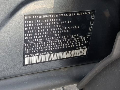 Certified 2025 Volkswagen Tiguan S image 33