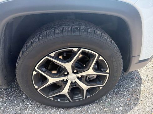 Used 2024 Jeep Compass Limited AWD/4WD image 16