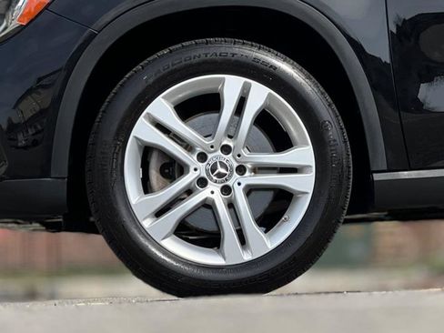 Used 2020 Mercedes-Benz GLA 250 4MATIC image 35