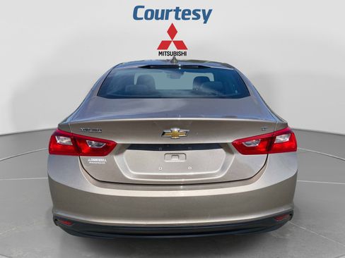 Used 2023 Chevrolet Malibu LT FWD image 4