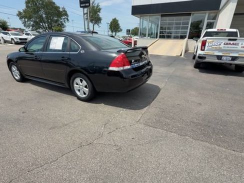 Used 2009 Chevrolet Impala LT FWD image 6