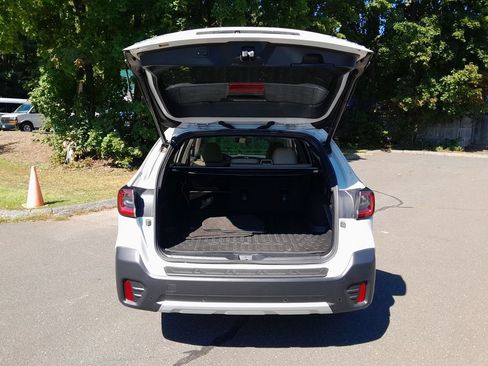 Used 2020 Subaru Outback Limited AWD/4WD image 35