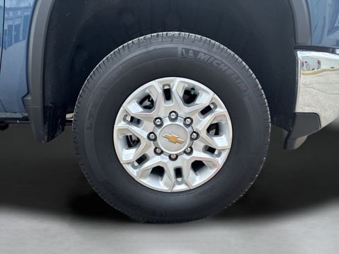 Used 2026 Chevrolet Silverado 2500 LT AWD/4WD image 43