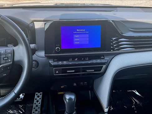 Used 2025 Toyota Camry SE FWD image 7