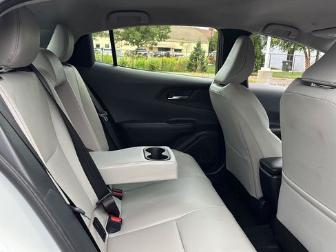 Used 2025 Toyota Prius XLE AWD/4WD image 15