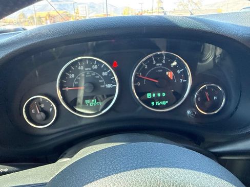 Used 2017 Jeep Wrangler Sport w/ Quick Order Package 24S AWD/4WD image 12