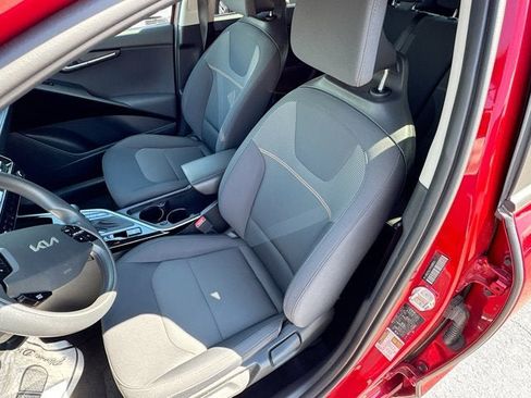 Certified 2023 Kia Niro LX FWD image 18