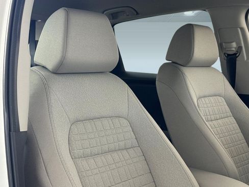 Used 2026 Honda HR-V LX image 33