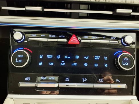Certified 2024 Hyundai Santa Fe Calligraphy AWD/4WD image 20