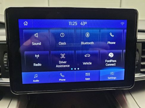 Used 2021 Ford Explorer XLT w/ Equipment Group 202A image 25